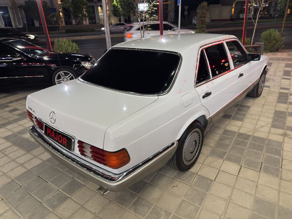 Mercedes w126 diplomat