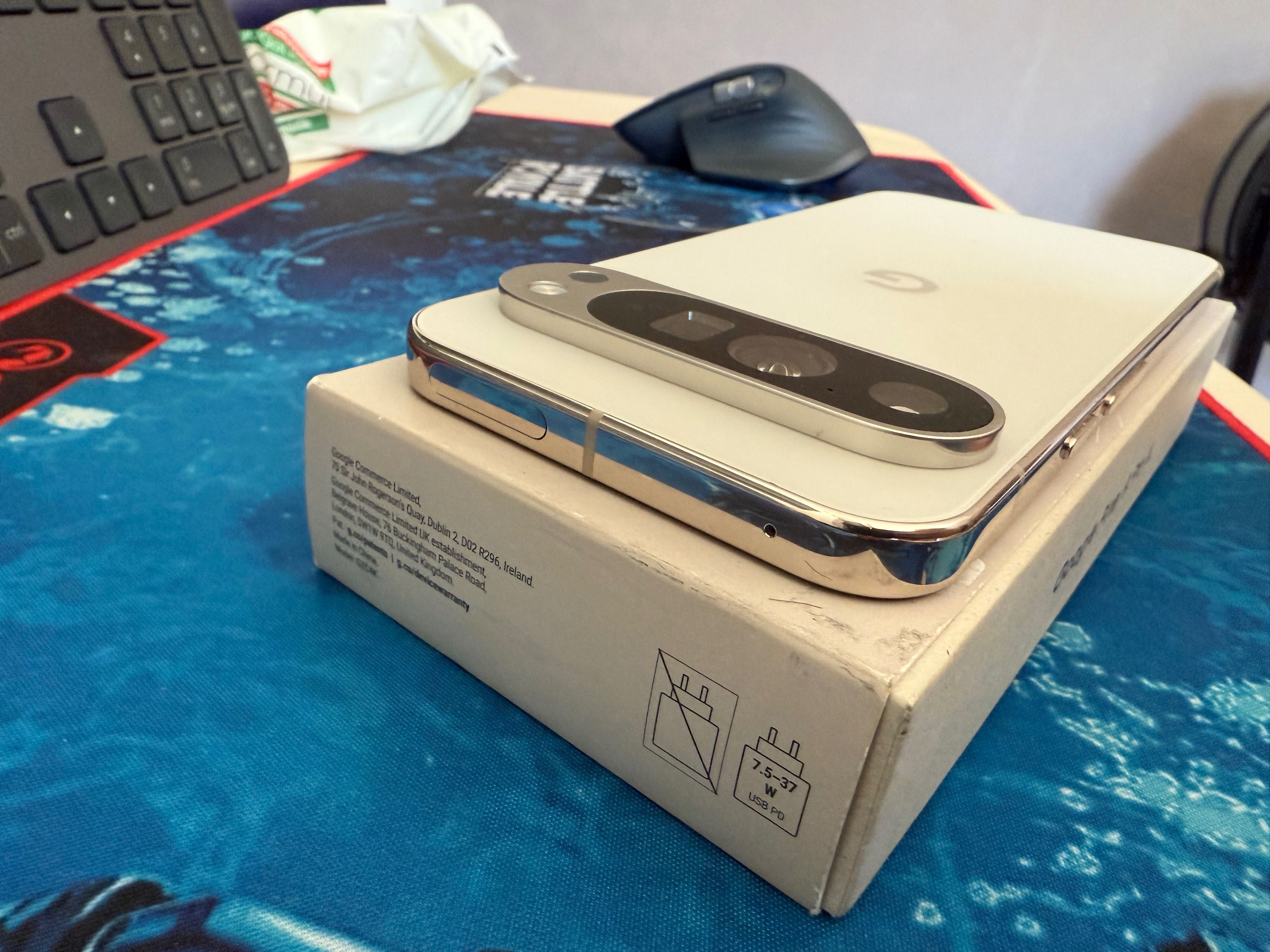 Pixel 9 Pro XL 128 GB, бял, НОВ