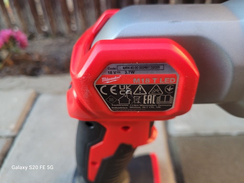 Lanternă Milwaukee nouă