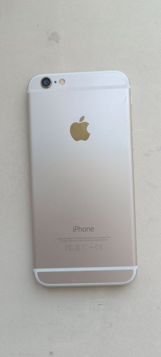 Смартфон IPhone 6