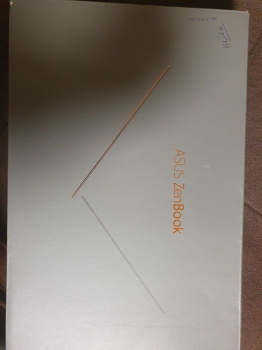 Vand laptop in stare excelenta