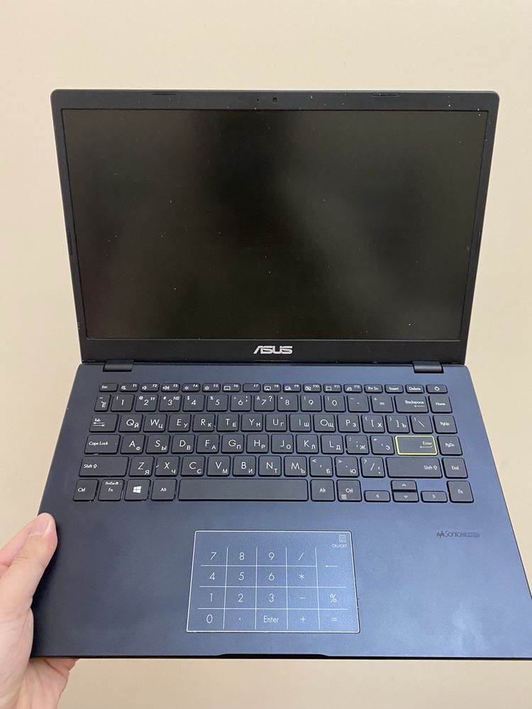 Asus Vivobook 4/128 gb