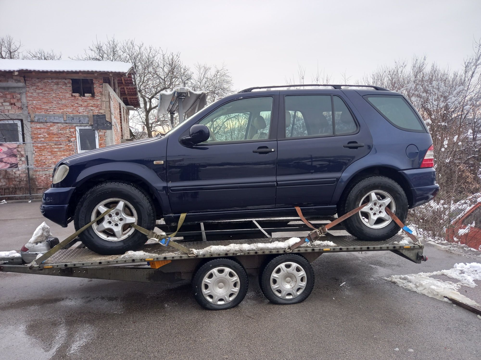 Мерцедес МЛ270 W163 на части Mercedes ML270cdi W163