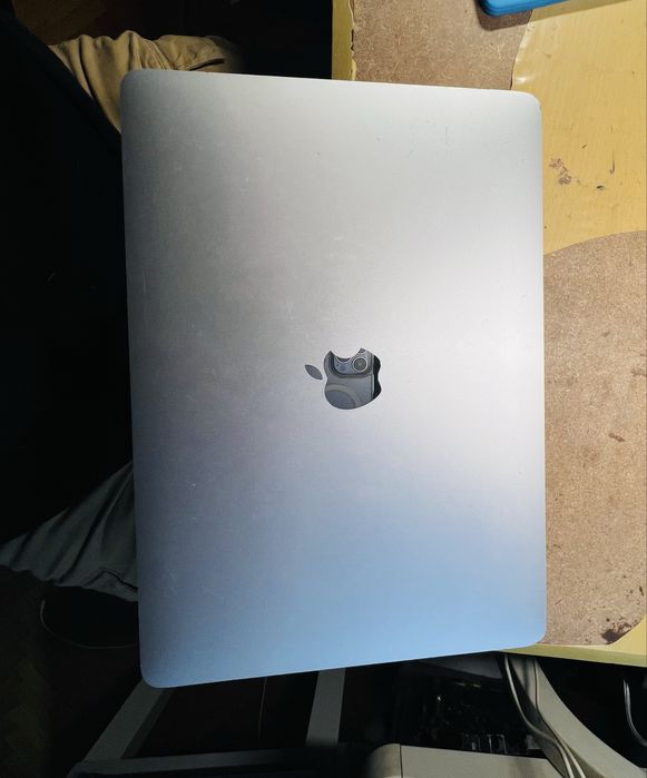 Macbook air 2020 256 gb fara icloud