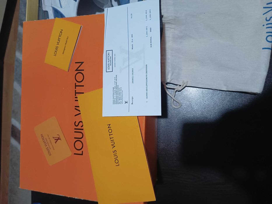 Adidași Louis Vuitton