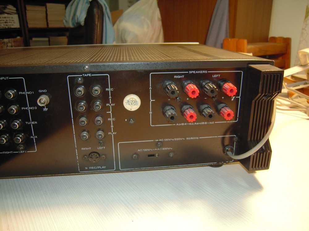 Amplificator stereo Kenwood KA-601 , 2 x 60 W - 8Ω