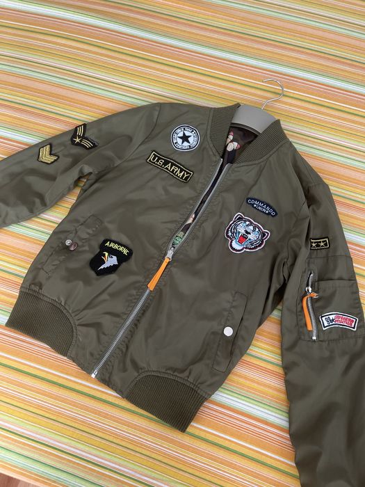 Двулицево яке в тъмно зелено