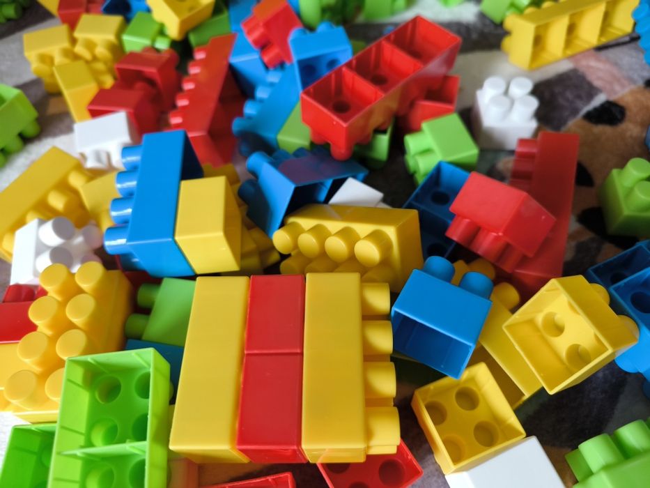 Set cuburi de construcție – stare foarte bună