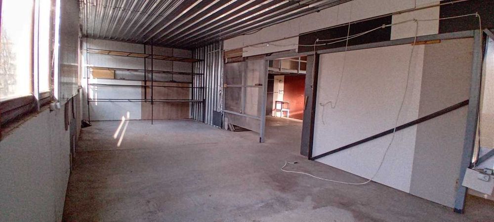 Давам под анем склад в Младост 3