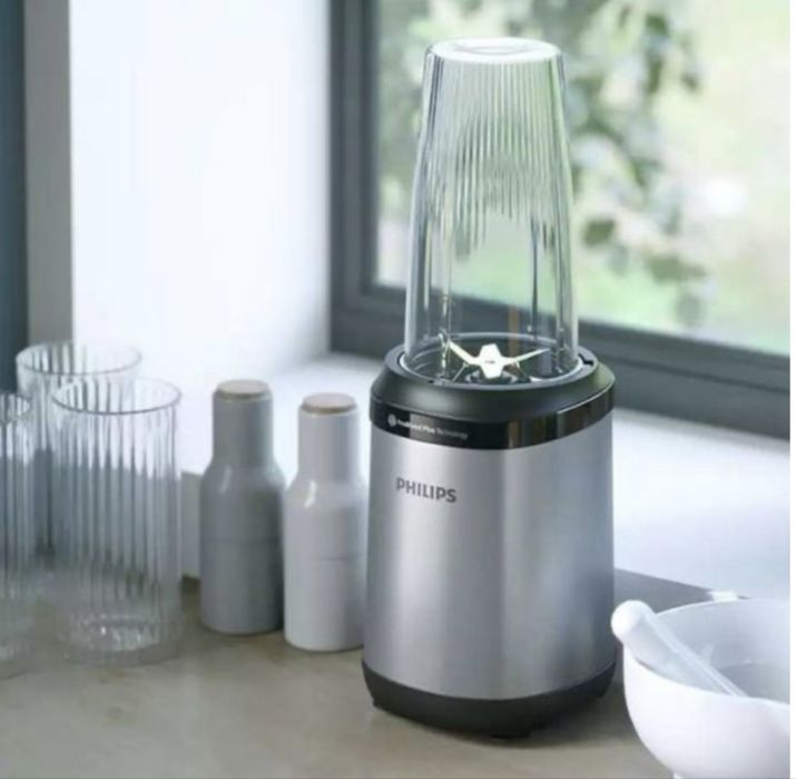 Блендер Philips.