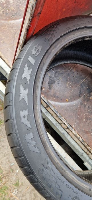 Set 4 Anvelope Maxiz 225 45 R19 de vara . Dot 2021