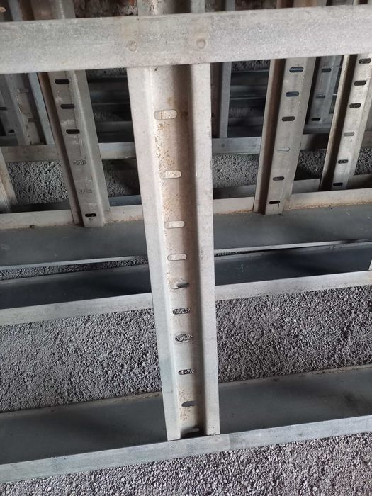 Кабелни носачи, като нови