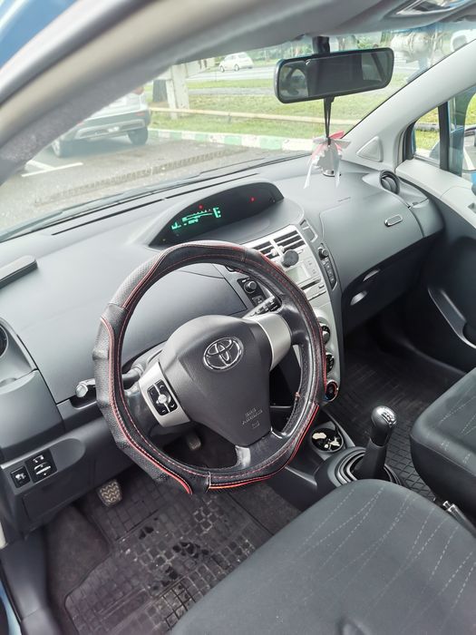 VÂND Toyota Yaris