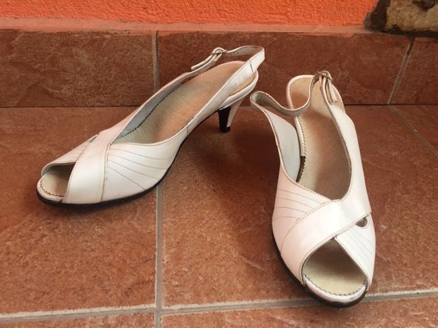 Pantofi dama piele - diferite modele