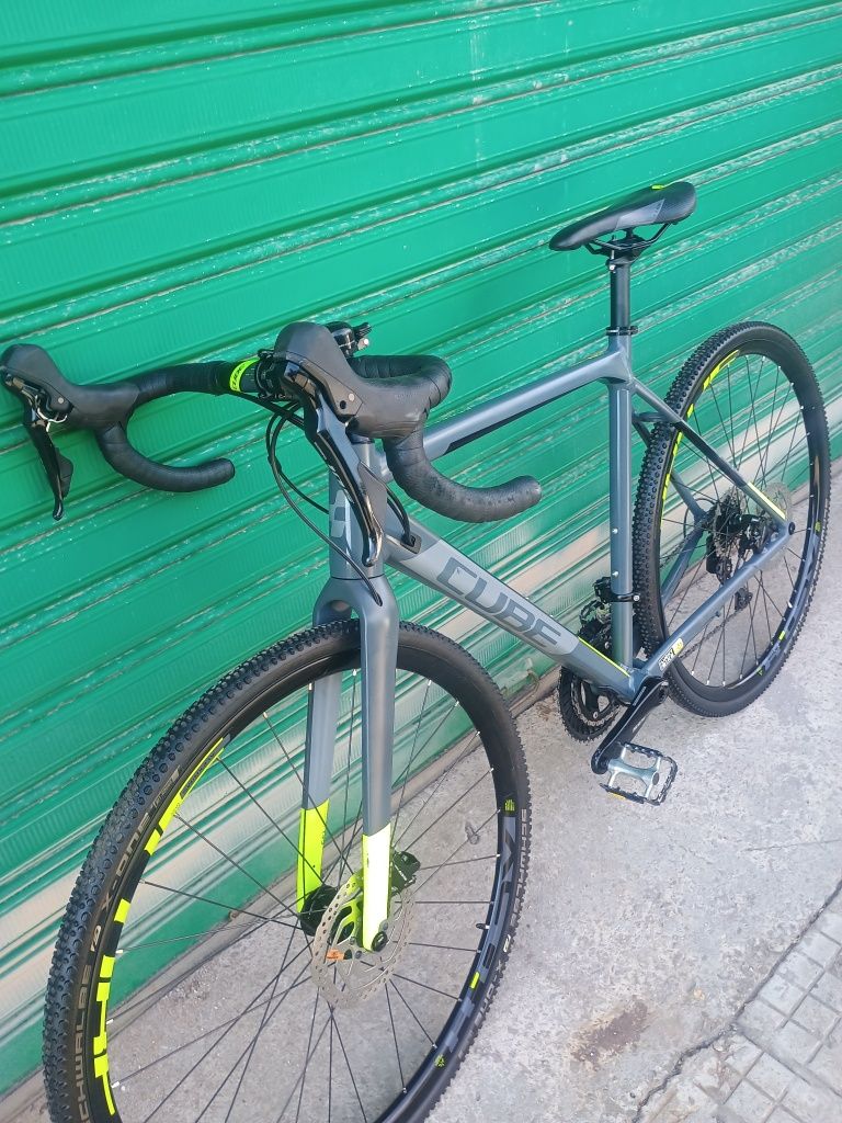 Cube Cross Race 28 цола Главел