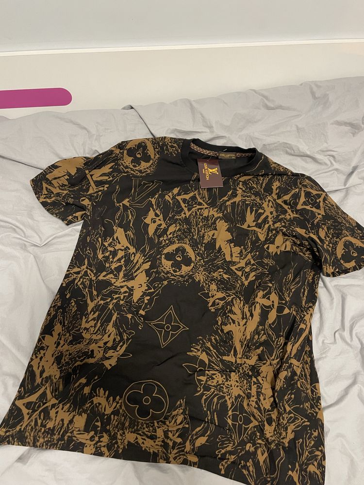 Тениска LV размер XXL
