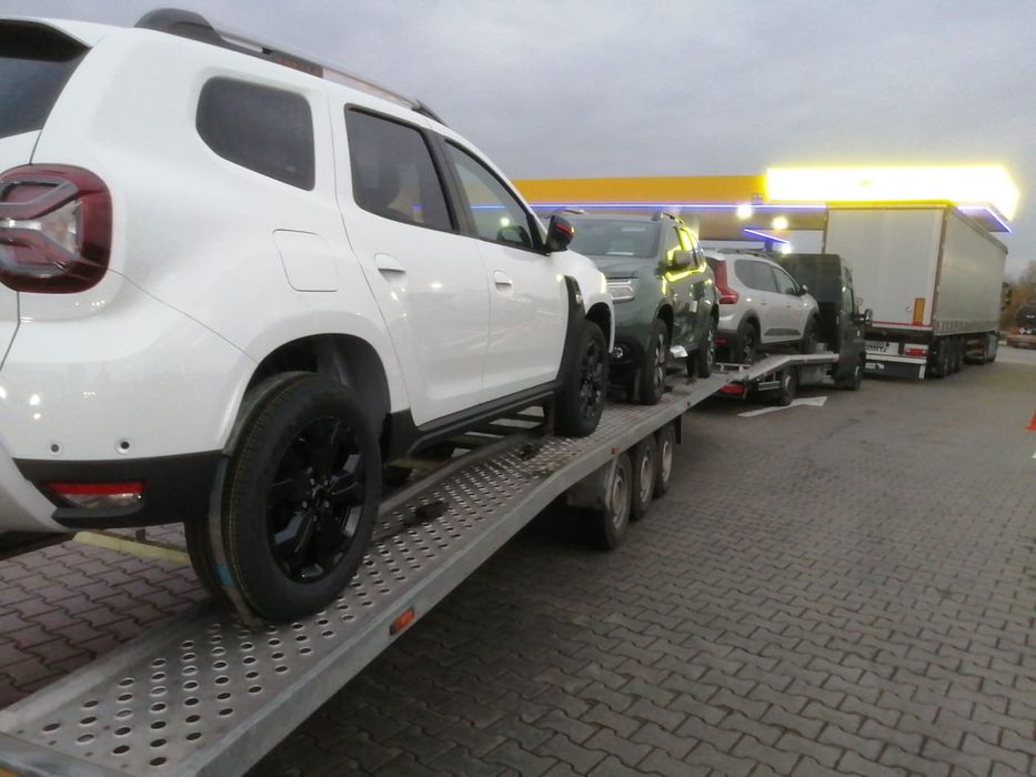 Tractari Auto 24/7 Asistenta Rutiera Transport Auto Tractoare Utilaje