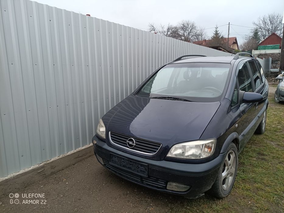Vand Opel Zafira, motor de 2 l. diesel, din  2002