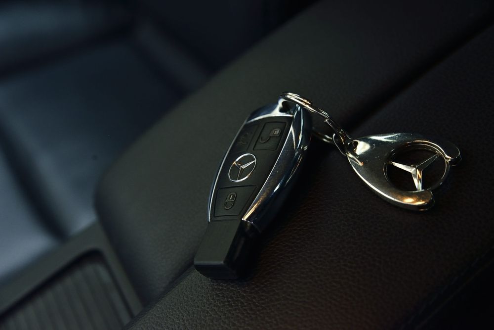 Mercedes E class w212  Avantgarde