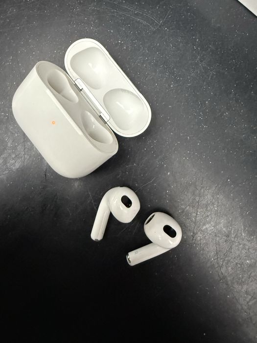 Оригинални Apple Airpods Gen 3