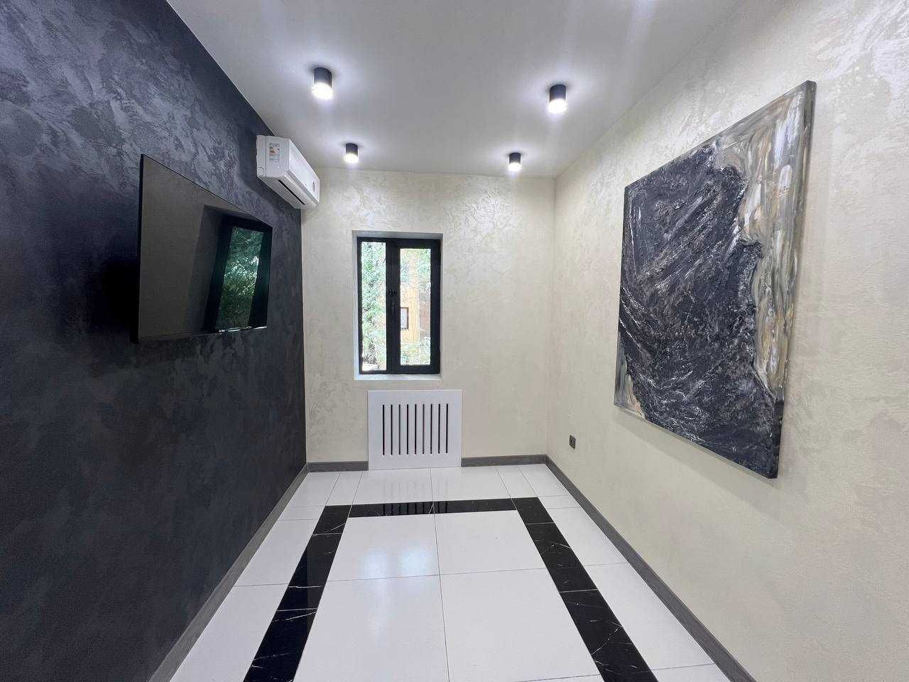 Продается офис с арендатором 110м2. Ор-р: Парк Ашхабад