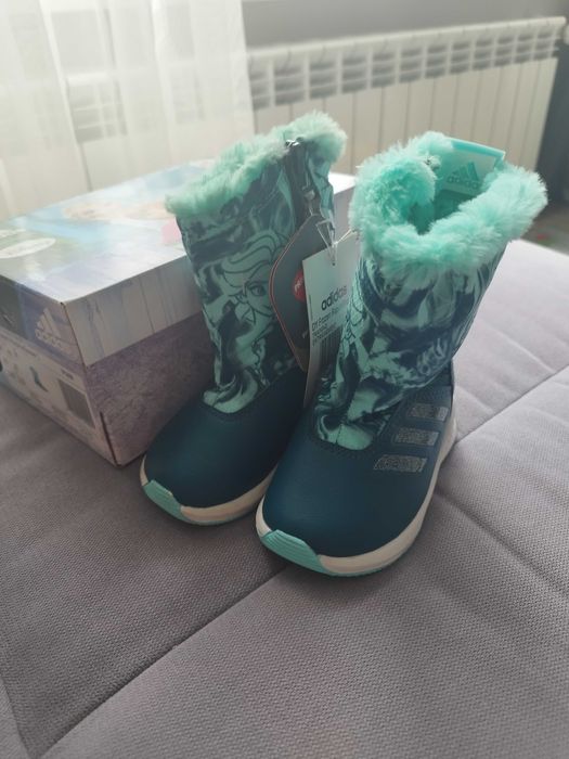 Чисто нови апрески Adidas, р-р 20(21] за момиче, Замръзналото кралство