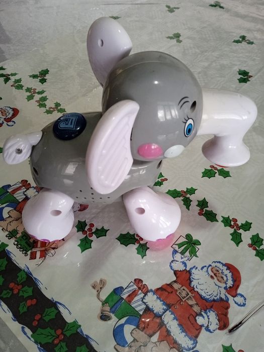 Слонёнок интерактивная игрушка