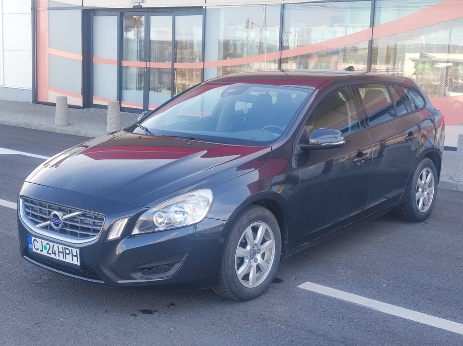 Volvo v60/ an 2012/ 1.6 diesel/ impecabil