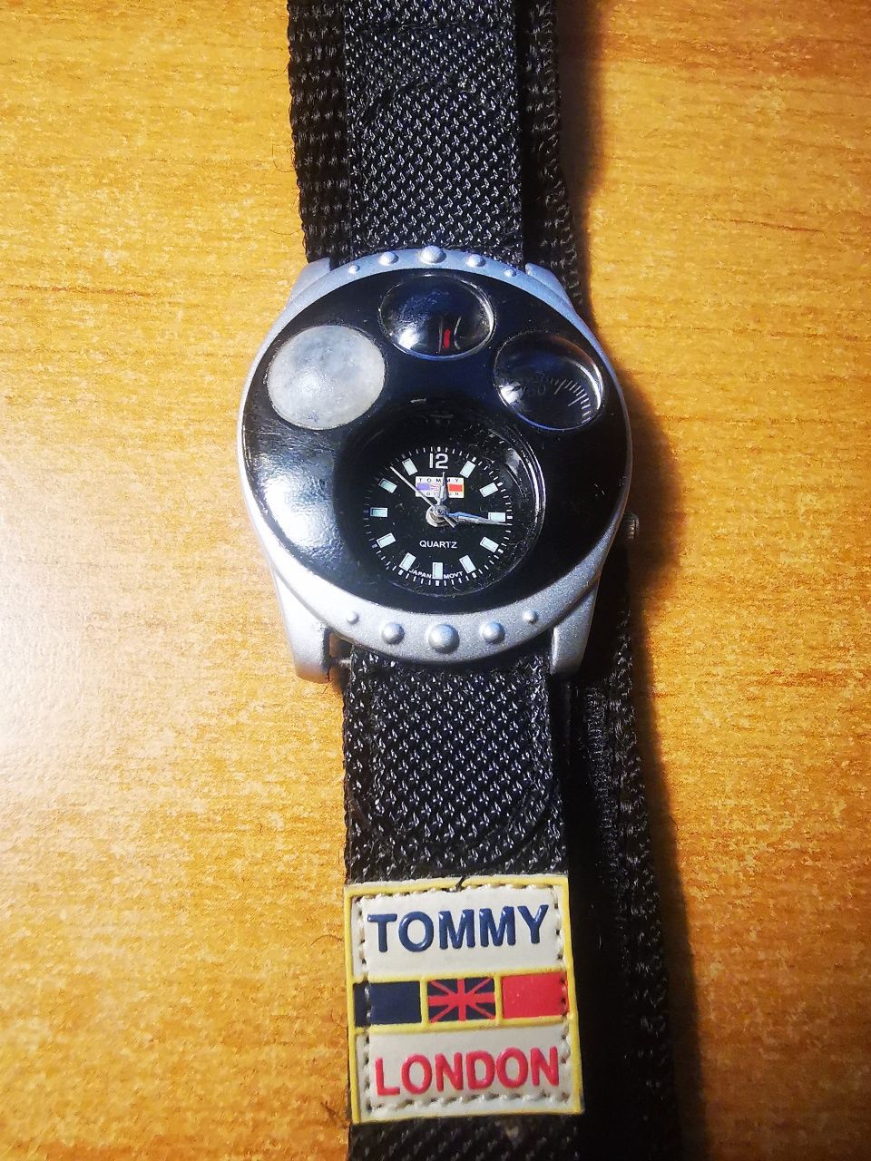 Ceas de colectie TOMMY London