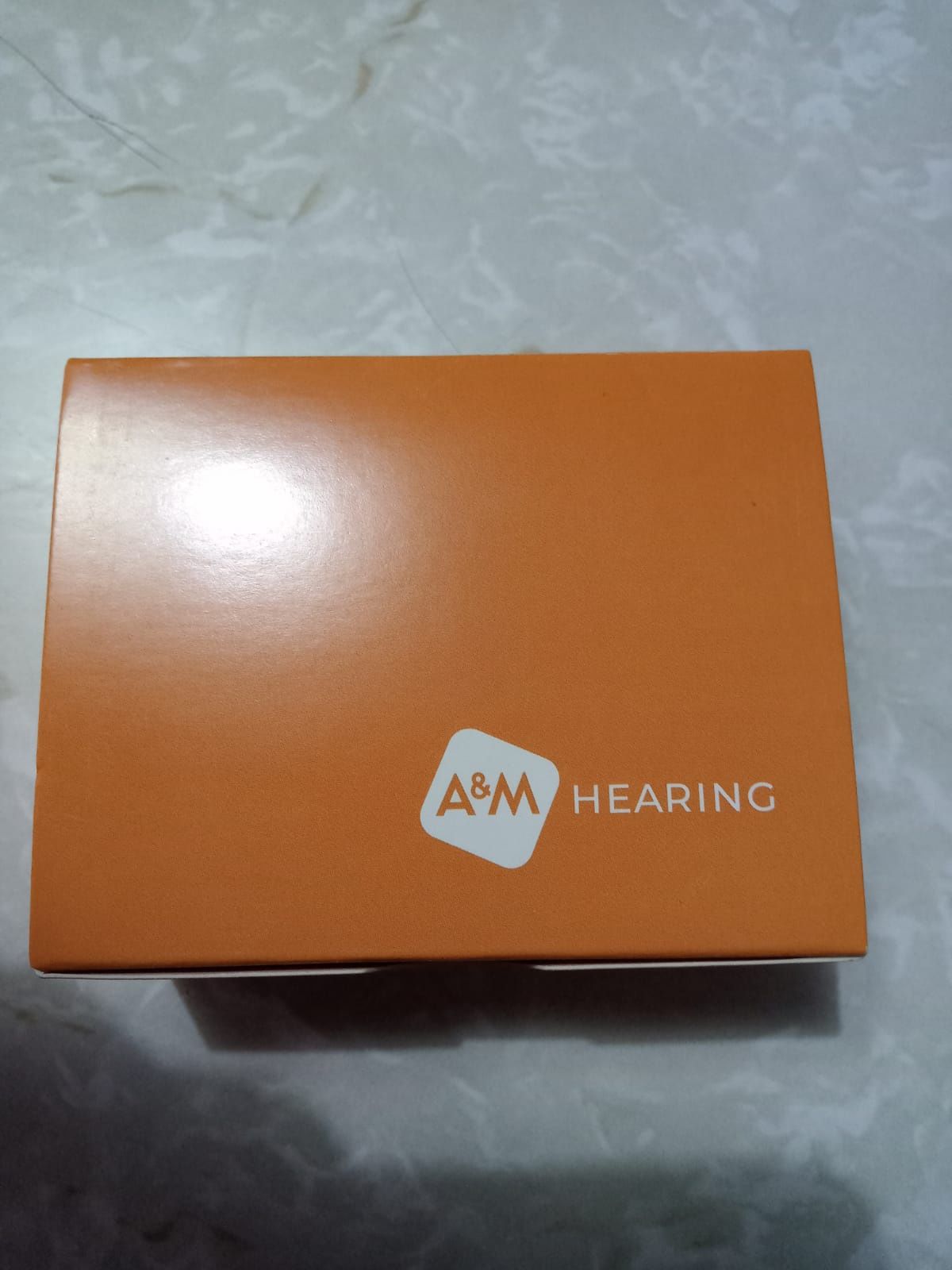Продам новый слуховой аппарат
