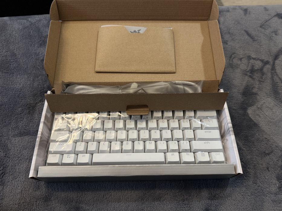 Razer Huntsman Mini  Form Factor 60%