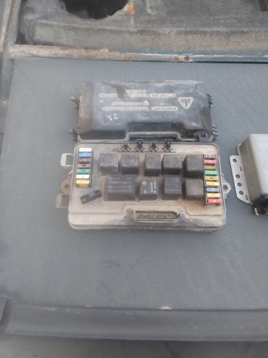 Матор 8кл каробка хадовка генератор стартер аккумулятор 75 покрышка