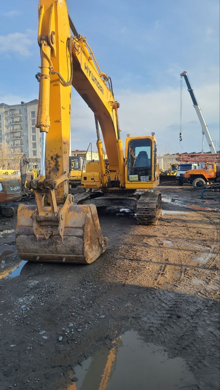 Эксковатор гусеничный ижарага берилади  ковш хажми 1.5 куб