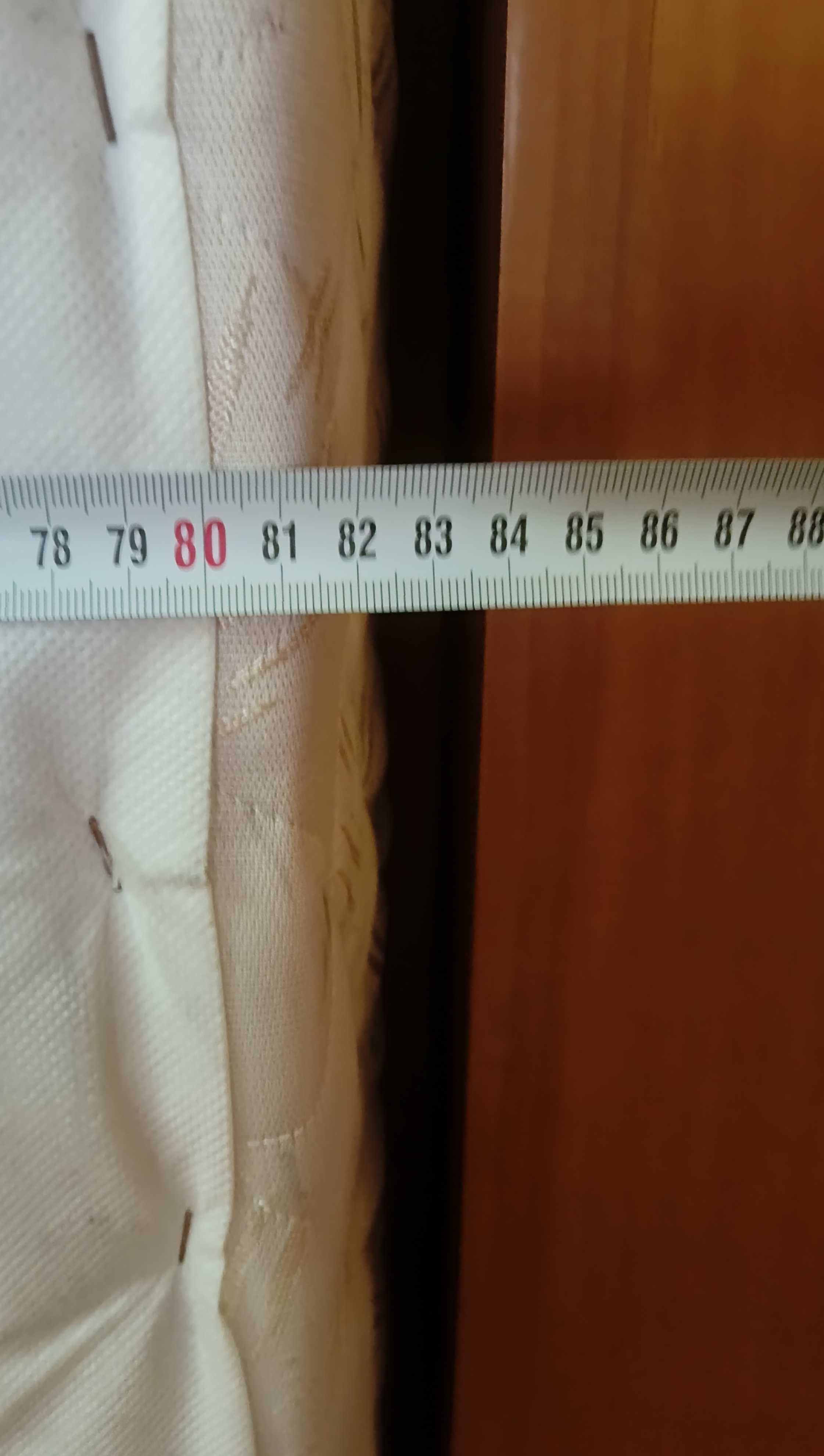 Дървено легло с матрак