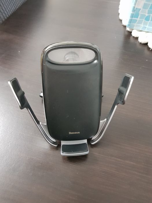 Încărcător auto wireless Baseus