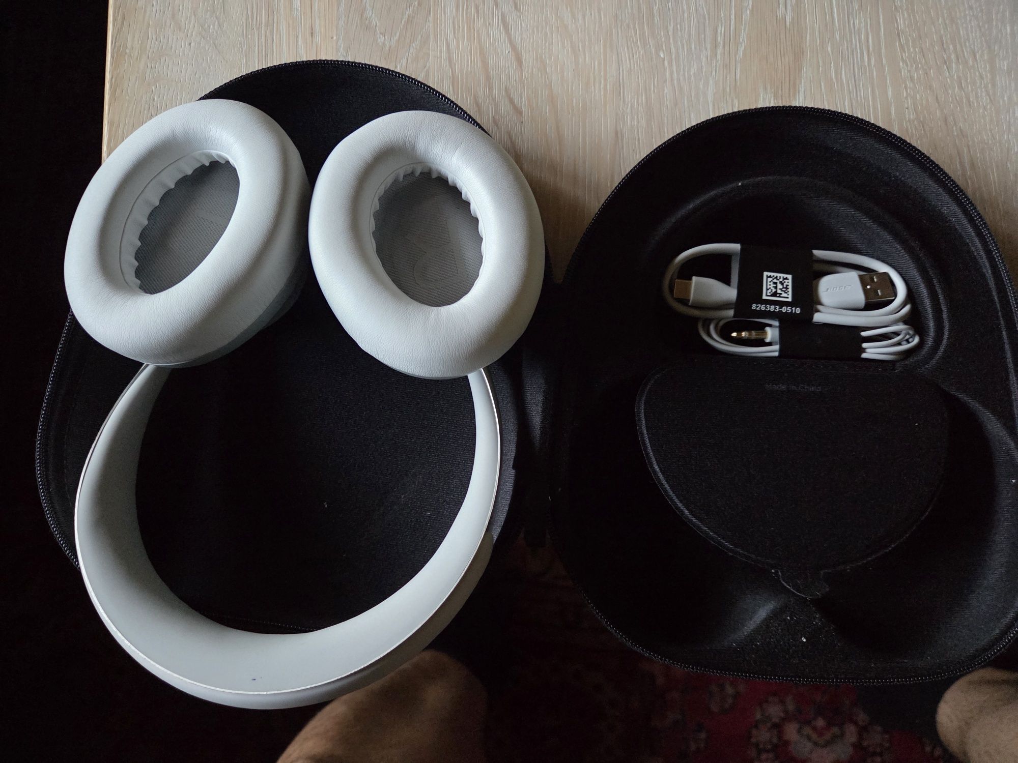 Продавам Bose Noise Cancelling Headphones 700