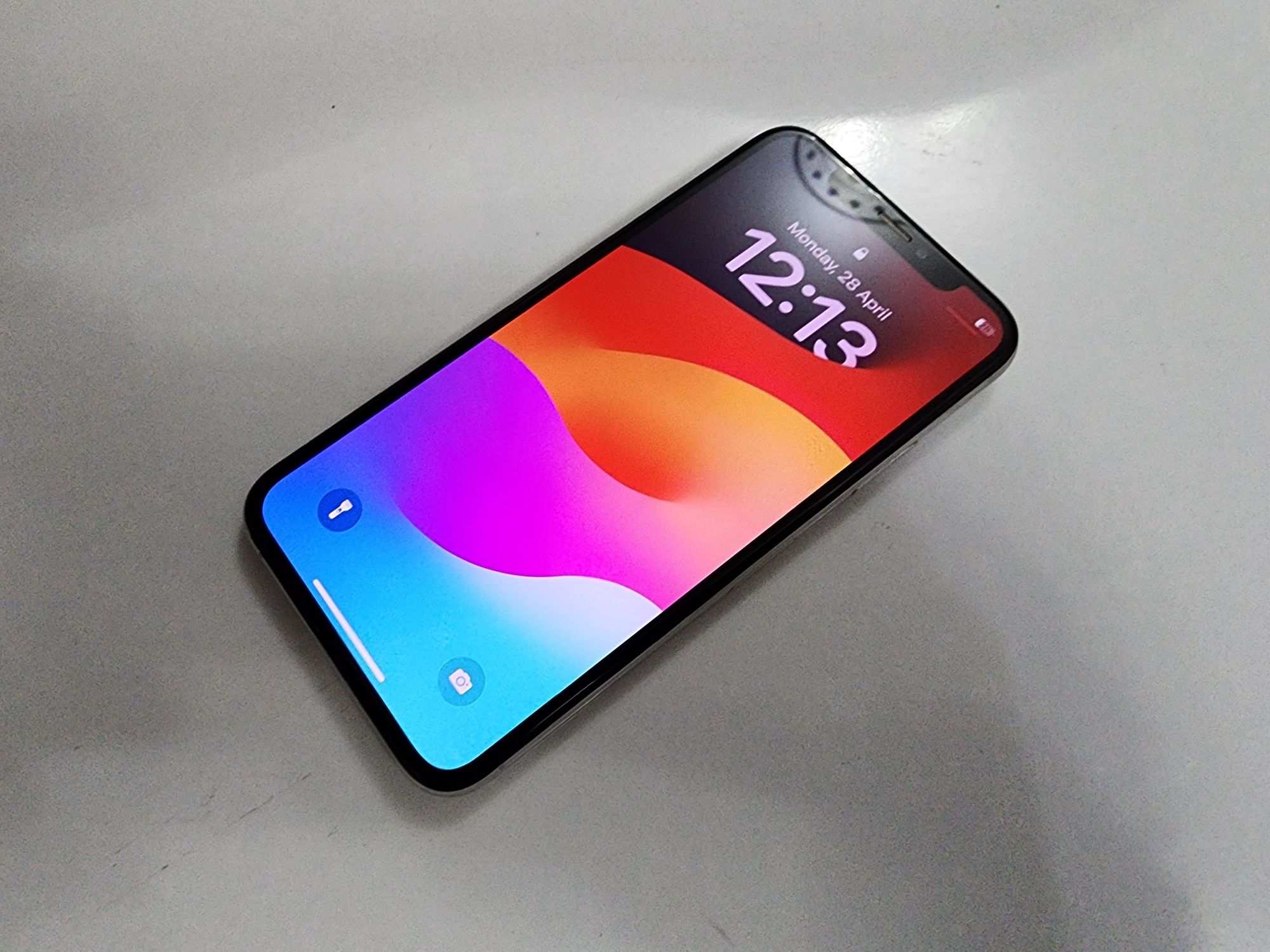 Iphone X White 64Gb Xammayogi ishlid