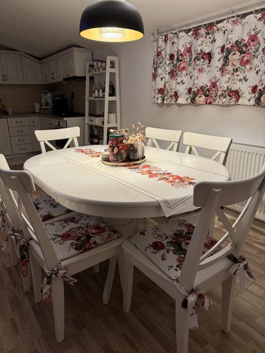 Masa cu 6 scaune IKEA