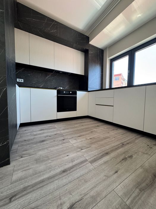 Apartament 2 camere de inchiriat/Bloc NOU