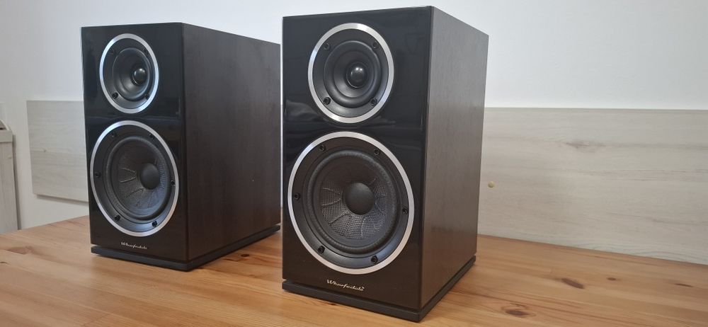 Boxe wharfedale diamond 225