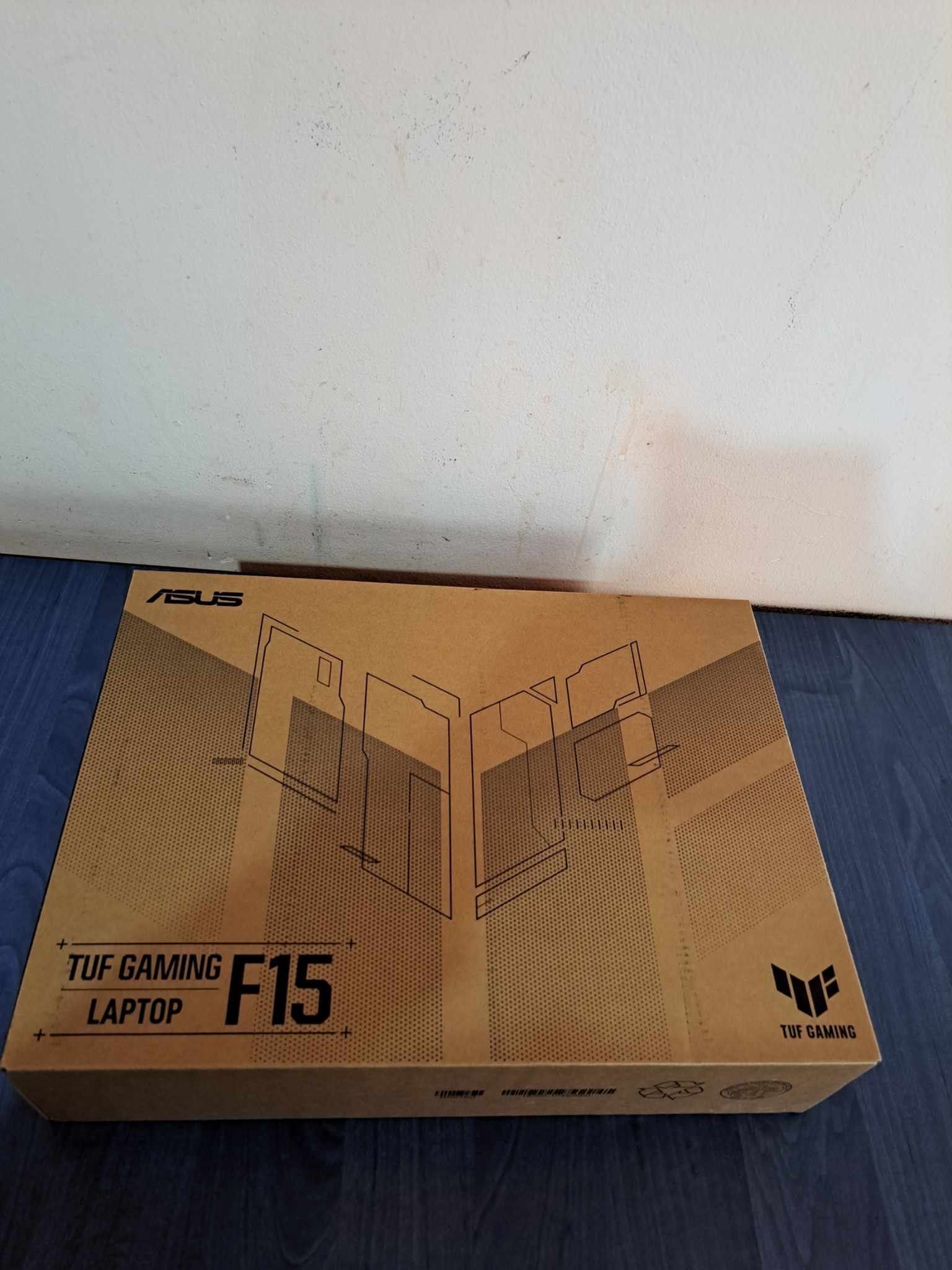 Laptop Asus 15 FD 1400 hz