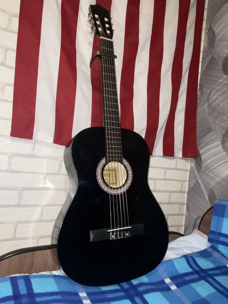 Гитара Levinson LC-B39-BK черный классичечкая