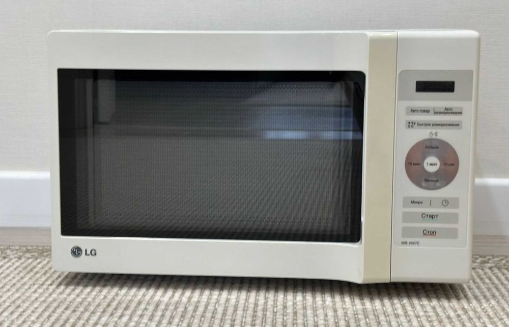 Микроволновая печь LG MS-2047C