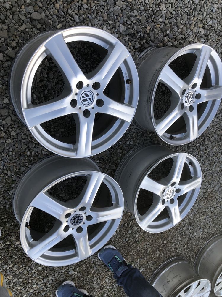 Jante 17 - VW. Volkswagen Passat / Golf / Jetta - 5x112 -