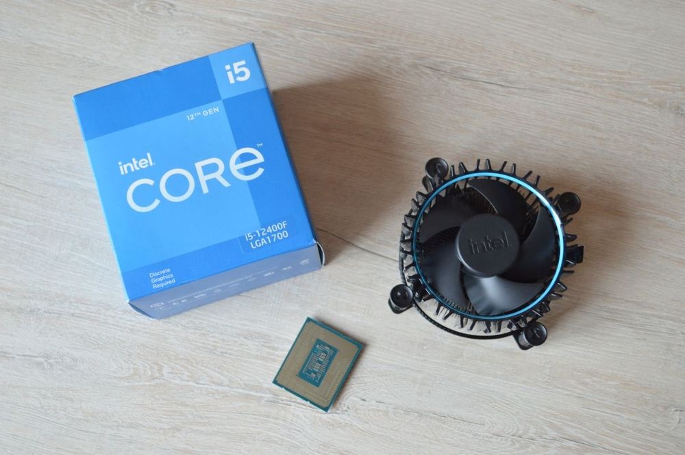 Procesor Intel I5 12400F