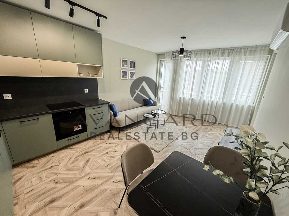 Продава се Двустаен апартамент в Пловдив, Тракия - 75 кв.м за 2132 €/кв.м - Снимка #4