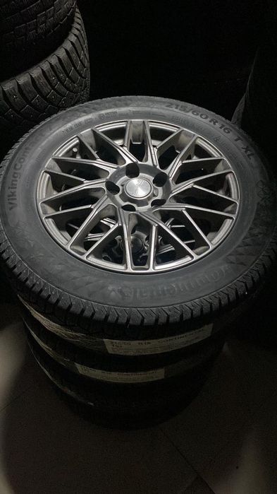 Продам отличный комплект колёс.