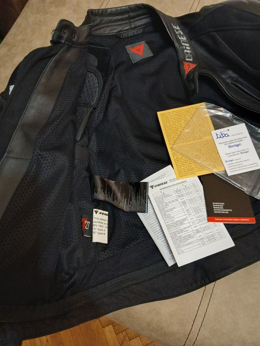 Costum piele Dainese