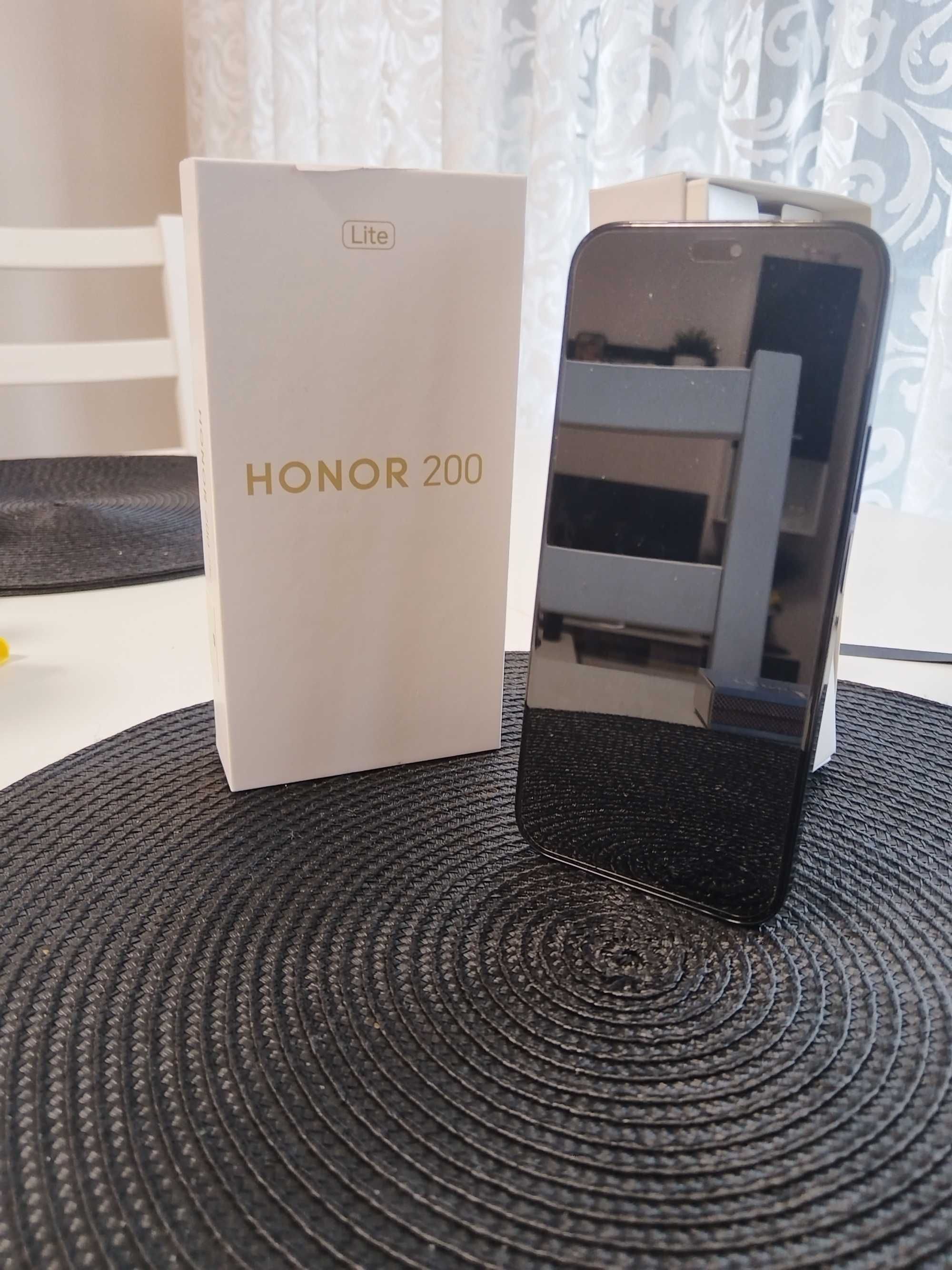 Honor 200 lite / 8GB RAM / 256GB / 108+5+2 MP