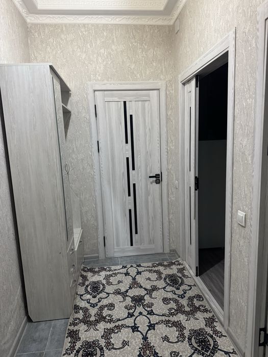 Эсо - Базар рядом Новостройка 1^2- Комнатная Сдается в аренду